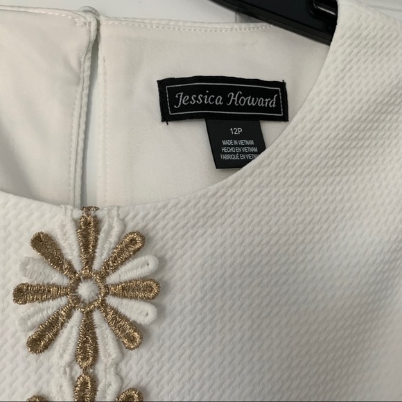 White and gold dress - Picture 3 of 9